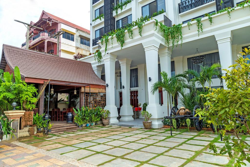 Ly Heng Chhay Hotel Paôy Pêt Exteriör bild
