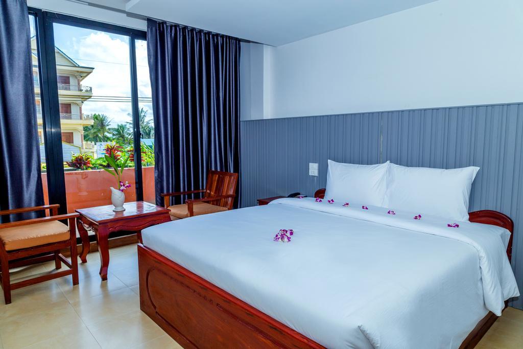 Ly Heng Chhay Hotel Paôy Pêt Exteriör bild
