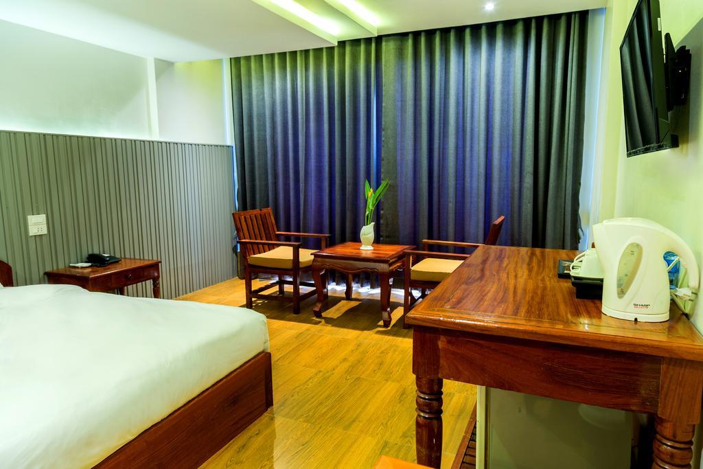 Ly Heng Chhay Hotel Paôy Pêt Exteriör bild