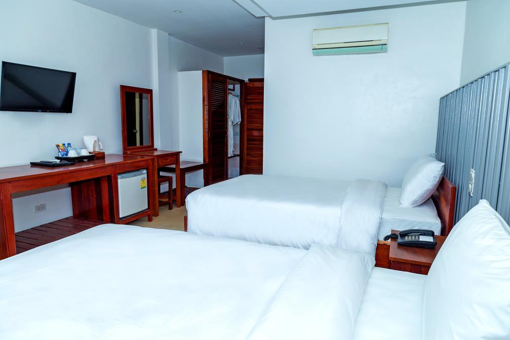 Ly Heng Chhay Hotel Paôy Pêt Exteriör bild