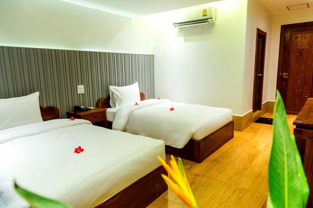 Ly Heng Chhay Hotel Paôy Pêt Exteriör bild