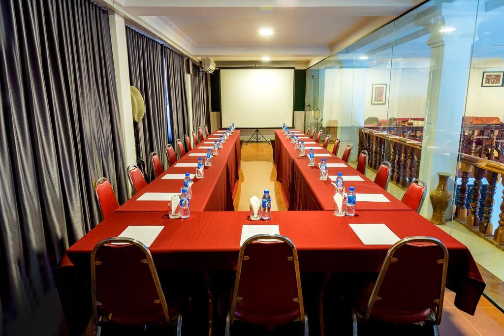 Ly Heng Chhay Hotel Paôy Pêt Exteriör bild